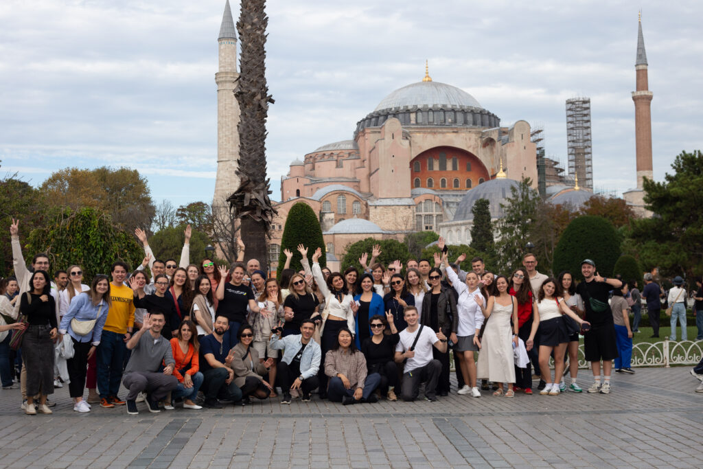 Alumni Conference group photo during the cultural activity